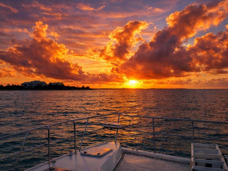 Turks & Caicos Exclusive Private Yacht Charter – Full Day Experience